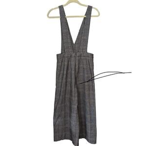 Very J‎ Women's Plaid Pinafore Jumpsuit Small Multicolor 2 Pockets V Neck Romper